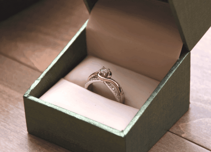 Jewlr engagement ring