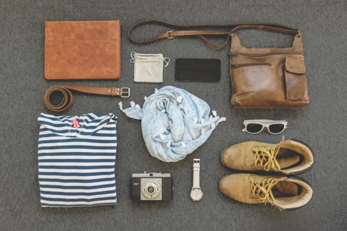 how to pack a suitcase